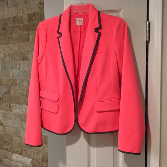 Super Hot Pink Blazer!