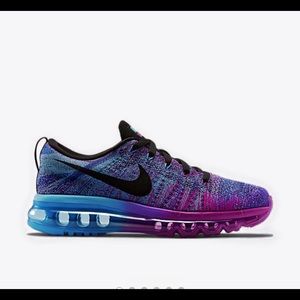 Nike Air Max Flyknit. Womens.