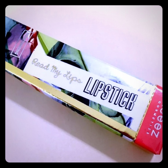 Teeez cosmetics LE "read my lips"