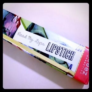 Teeez cosmetics LE "read my lips"
