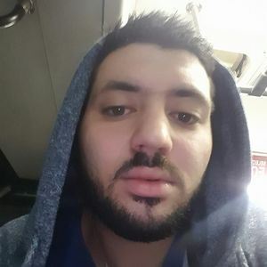 Meet your Posher, Izzet