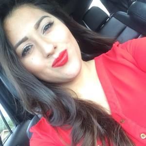 Meet your Posher, Alejandra