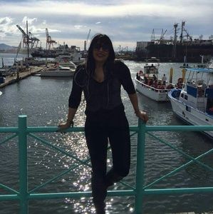 Meet your Posher, Maria