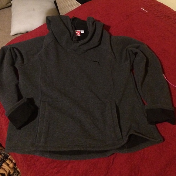 Crop top puma sweater