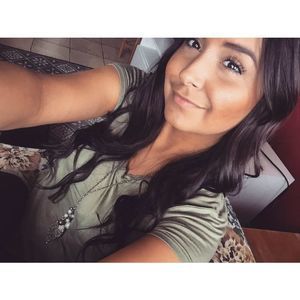 Meet your Posher, Robyn