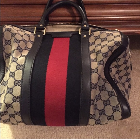 Classic Gucci top handle bag