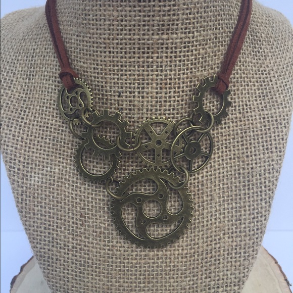 Gear Leather Choker