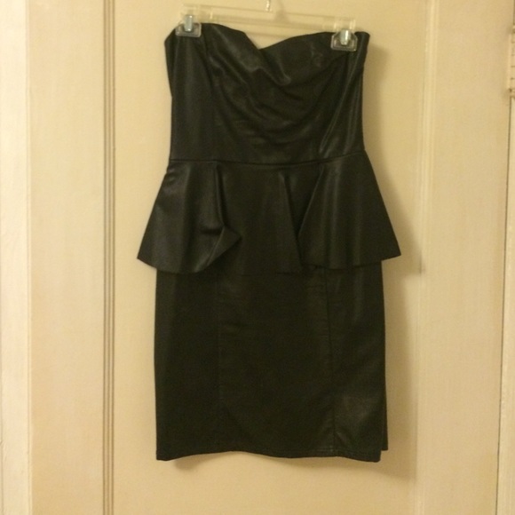 Strapless Leather dress with peplum