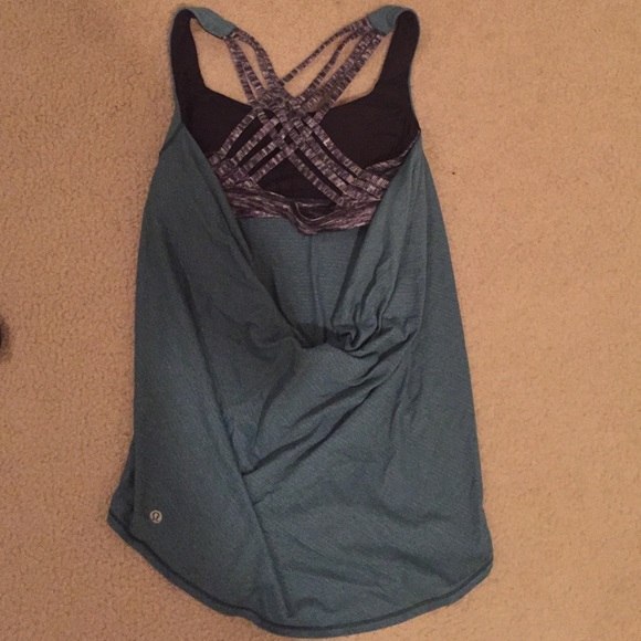 Lululemon sports top!