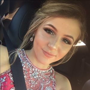 Meet your Posher, Stefanie