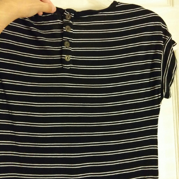 Striped Button Back Top - Picture 3 of 3