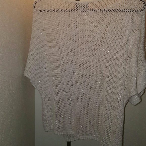 Top - Picture 2 of 4
