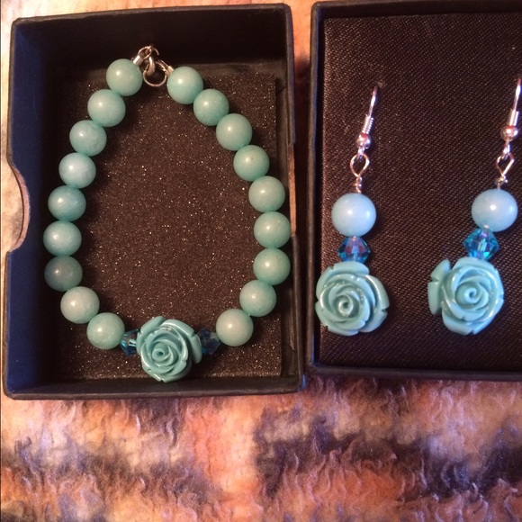 Bracelet & earring set