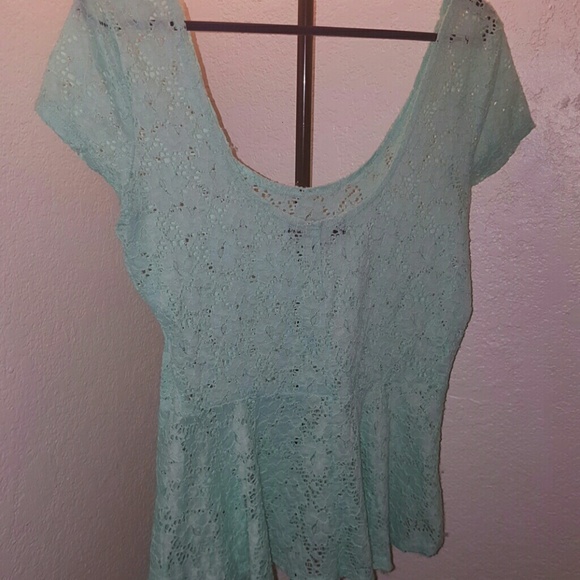 Top - Picture 2 of 2