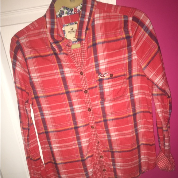 Hollister plaid shirt, looks like new!