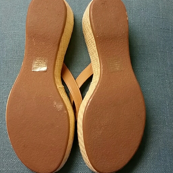 Joan & David wedge tan sandals, like new - Picture 3 of 4