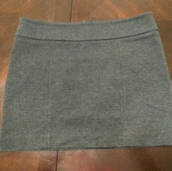 Grey skirt