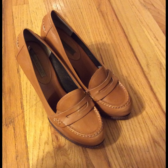 Banana Republic loafer heels - Picture 3 of 4