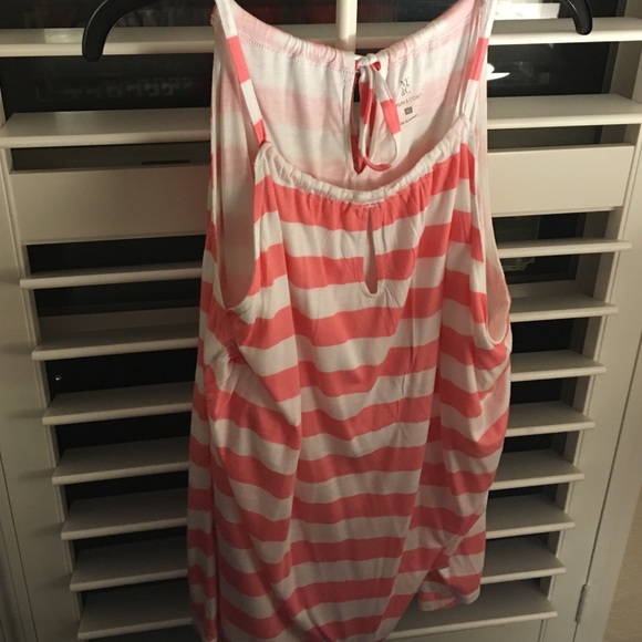 tank top - Picture 1 of 2