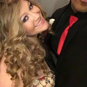 Meet your Posher, Gabriela