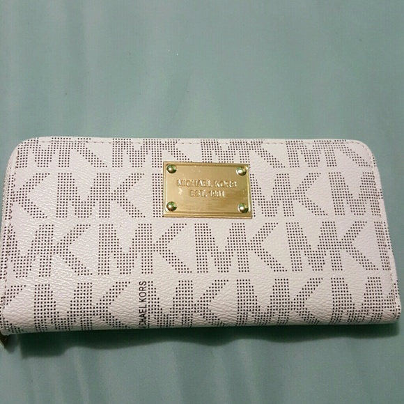 Mk wallet.