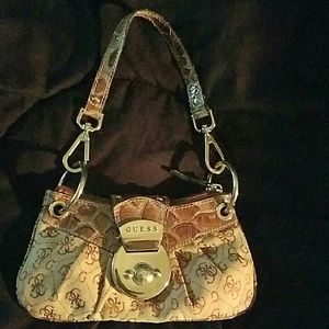 Clutch guess purse