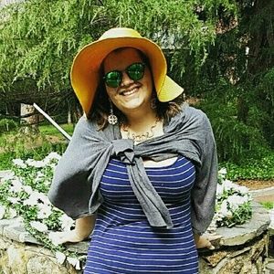 Meet your Posher, Emily