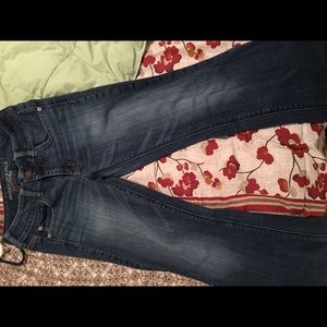 Women's size 8 American Eagle jeans