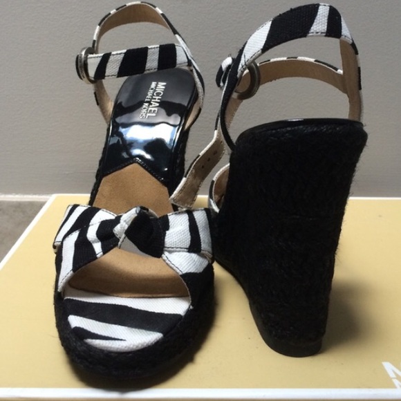 Authentic Michael Kors Wedges Platform Sandals