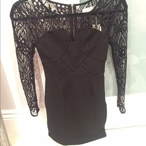 Lily Whyt body on dress