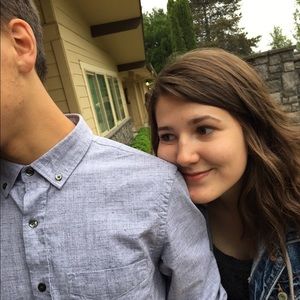 Meet your Posher, Brooke