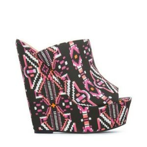 >>» Lordes Print Wedges NWT «<<
