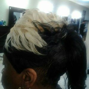 Meet your Posher, Karolyn