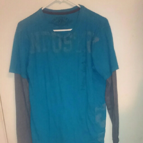Top - Picture 2 of 2