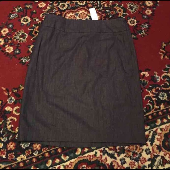 NWT Loft pencil skirt