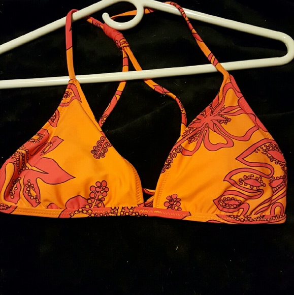 Bikini - Picture 2 of 4