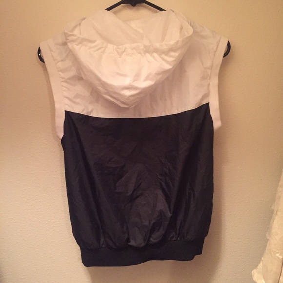 SOLD - Picture 4 of 4