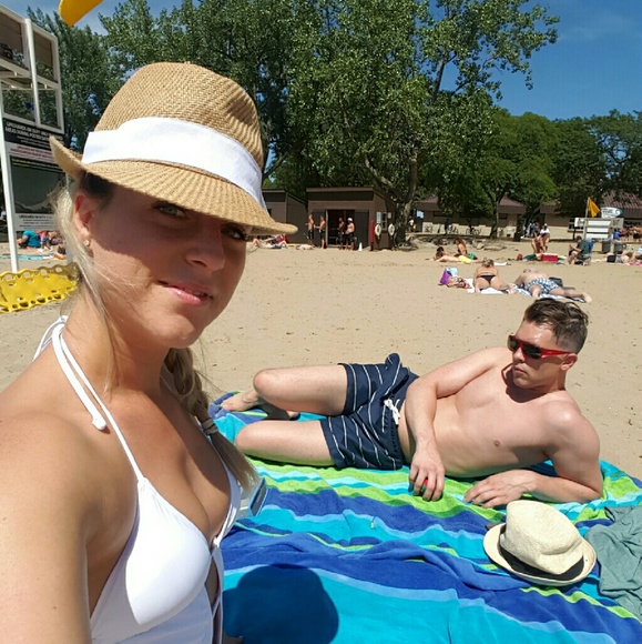 Meet your Posher, Ashley - Picture 4 of 4