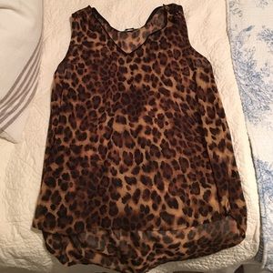 Karlie leopard top