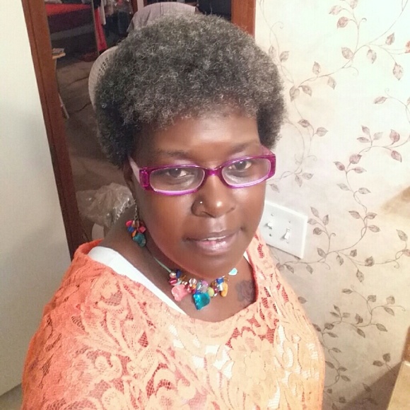 Meet your Posher, Paulette