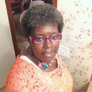 Meet your Posher, Paulette