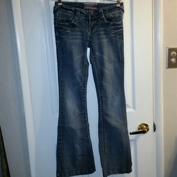 Wallflower Jeans