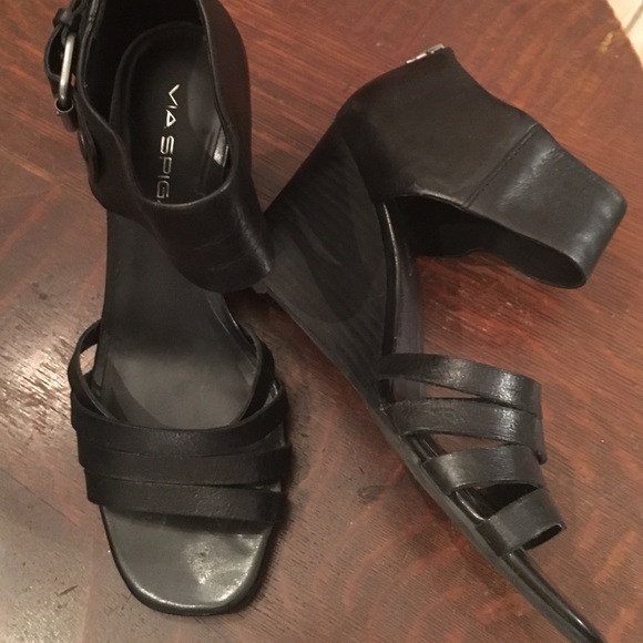 Wedge heels