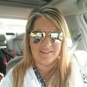 Meet your Posher, Diana