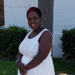 Meet your Posher, Opal