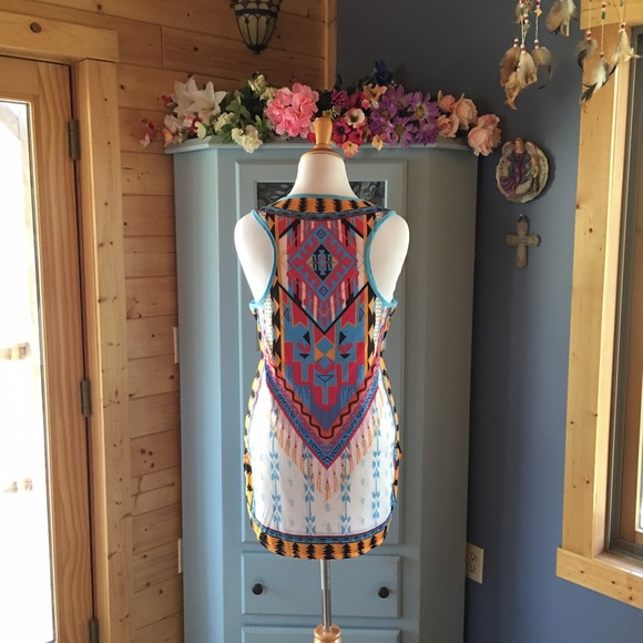 Unique & Stylish Top. Brand NEW! - Picture 4 of 4