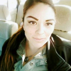 Meet your Posher, Faith