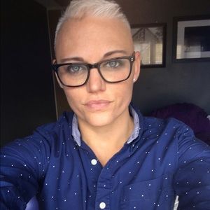 Meet your Posher, Myranda