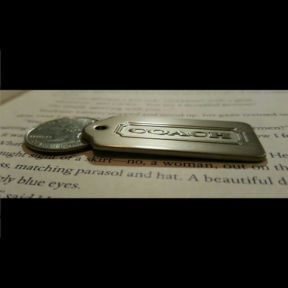 Coach brushed nickle/ silver hangtag - Picture 4 of 4