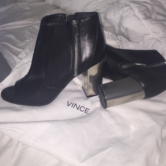 VINCE BOOTIES - Picture 1 of 2